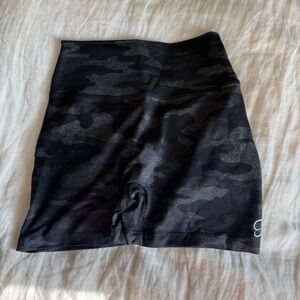 Bombshell sportswear fit camo shorts